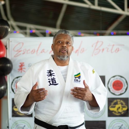 FGJ exalta legado do sensei Brito com homenagem em Supercopa