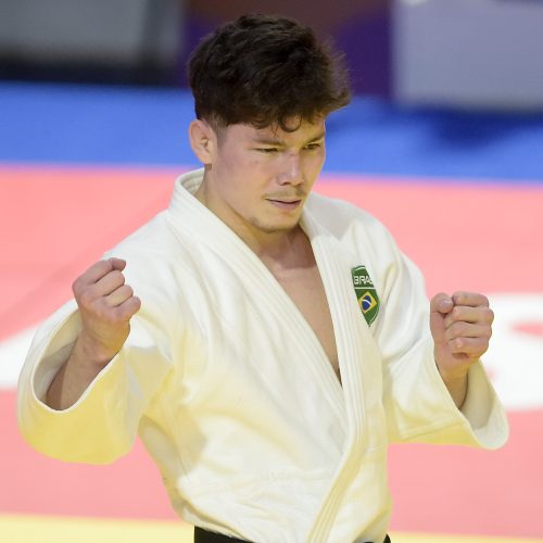 Lucas Takaki conquista a medalha de bronze nos Jogos de Assunção