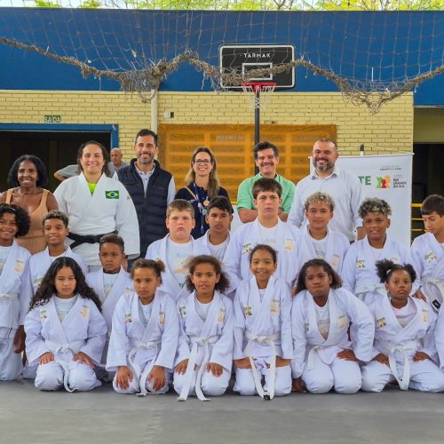 Renascer Judocando leva o judô gratuitamente a 160 jovens na Restinga