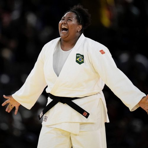 Bia Souza faz história e se consagra campeã olímpica em Paris