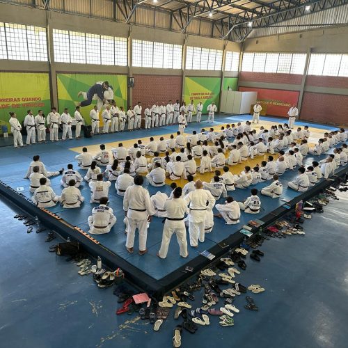 Primeira aula do Curso de Arbitragem tem homenagem às mulheres